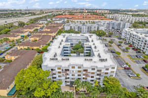 8261 NW 8th St 228, Miami, FL 33126 Sold 12/23/24
