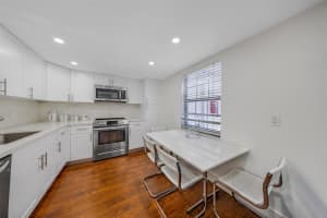 901 W Cypress Ln 104, Pompano Beach, FL 33069 Sold 02/25/25