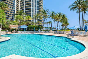3100 N Ocean Blvd 2205, Fort Lauderdale, FL 33308 Sold 12/30/24