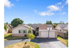 9125 NW 48th St, Sunrise, FL 33351 Sold 07/26/24