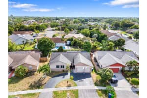 9125 NW 48th St, Sunrise, FL 33351 Sold 07/26/24