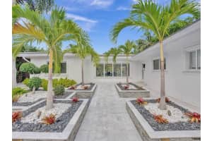 2643 Barbara Dr, Fort Lauderdale, FL 33316 Sold 07/15/24