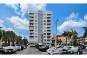 3113 S Ocean Dr 302, Hallandale Beach, FL 33009 Sold 10/11/24