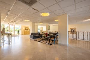 2701 N Ocean Blvd PHC, Fort Lauderdale, FL 33308 Sold 01/14/25