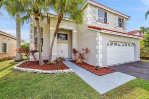 320 Somerset Way, Weston, FL 33326 Sold 07/02/24