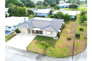 5704 NW 85th Ave, Tamarac, FL 33321, Sold 08/03/24