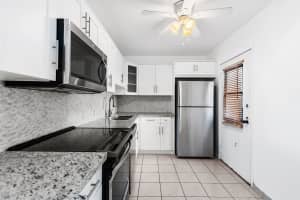 3301 N Country Club Dr 611, Miami, FL 33180 Sold 10/25/24