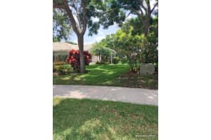 2104 Pin Oak Court, Palm Beach Gardens, FL 33410 Sold 05/30/25