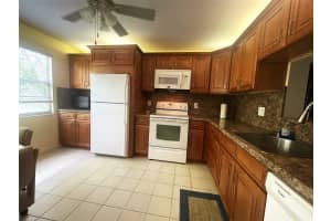 2905 Victoria Pl A2, Coconut Creek, FL 33066 Sold 01/24/25