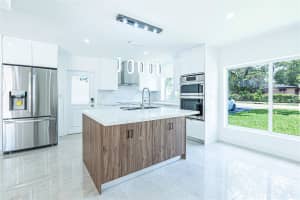 1218 SW 20th St, Fort Lauderdale, FL 33315, Sold 10/02/24