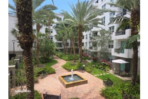 2421 NE 65th St APT 201, Fort Lauderdale, FL 33308, Sold 07/25/24