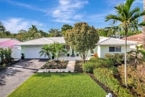 525 NE 28th Dr, Wilton Manors, FL 33334 Sold 09/30/24