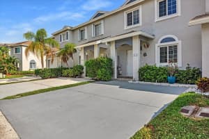 4717 SW 13TH PL 4717, Deerfield Beach, FL 33442 Sold 07/31/24