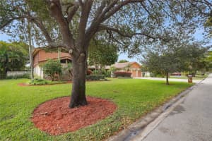 11100 NW 24th St, Coral Springs, FL 33065 Sold 06/28/24