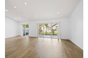 641 NW 207th Ter, Pembroke Pines, FL 33029 Sold 07/12/24