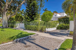 820 SE 8th St, Fort Lauderdale, FL 33316 Sold 12/04/24