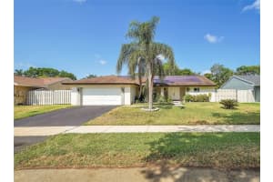 811 Monticello Ave, Davie, FL 33325 Sold 08/07/24