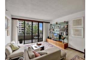 251 Crandon Blvd 426, Key Biscayne, FL 33149 Sold 09/20/24