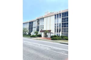 2000 Atlantic Shores Blvd 306, Hallandale Beach, FL 33009 Sold 07/24/24