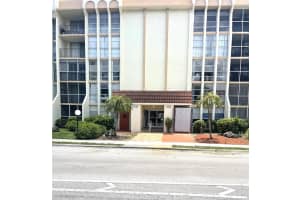2000 Atlantic Shores Blvd 306, Hallandale Beach, FL 33009 Sold 07/24/24