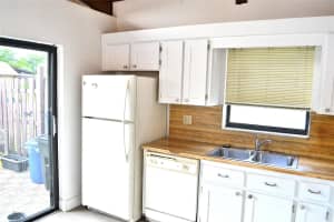 140 Gate Rd 140, Hollywood, FL 33024 Sold 06/28/24