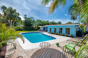 949 SE 6th St, Deerfield Beach, FL 33441 Sold 07/01/24