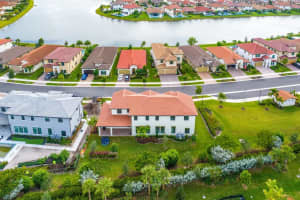 11905 N Baypoint Cir, Parkland, FL 33076 Sold 08/16/24