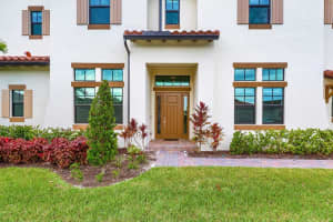 11905 N Baypoint Cir, Parkland, FL 33076 Sold 08/16/24