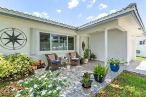 8855 NW 10th Pl, Plantation, FL 33322 Sold 08/12/24