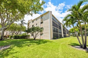 7267 Huntington Ln 306, Delray Beach, FL 33446 Sold 02/27/25