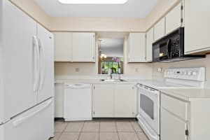 7267 Huntington Ln 306, Delray Beach, FL 33446 Sold 02/27/25