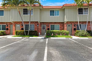 128 NE 20th Ct D3, Fort Lauderdale, FL 33305 Sold 08/14/24
