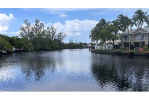 2000 Riverside Pl 3, Wilton Manors, FL 33305 Sold 08/27/24