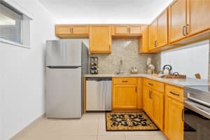 2856 S Garden Dr S 106, Lake Worth, FL 33461 - MLS#F10442267