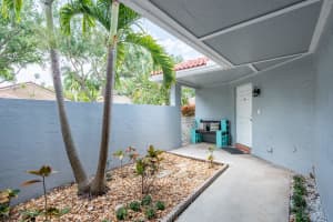 1401 SEAGRAPE CR, Weston, FL 33326 Sold 07/12/24