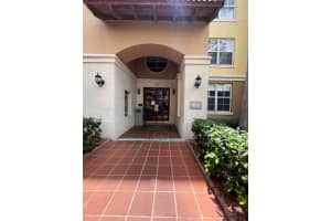 19555 E Country Club Dr 8108, Aventura, FL 33180 Sold 07/22/24