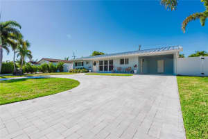 2720 NE 53rd Ct, Lighthouse Point, FL 33064 Sold 09/09/24