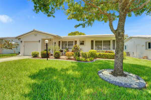 8961 NW 13th St, Plantation, FL 33322 Sold 07/25/24