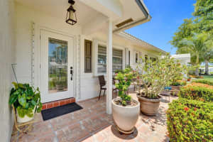 8961 NW 13th St, Plantation, FL 33322 Sold 07/25/24