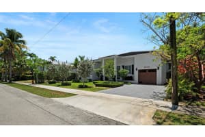 806 SE 11 Court, Fort Lauderdale, FL 33316 Sold 11/08/24