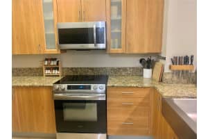 2609 NE 14th Ave 114, Wilton Manors, FL 33334 Sold 08/06/24