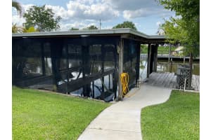 2527 SE 32nd St, Okeechobee, FL 34974 Sold 09/30/24