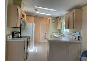 2527 SE 32nd St, Okeechobee, FL 34974 Sold 09/30/24