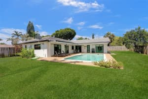 1549 SW 8th St, Boca Raton, FL 33486 Sold 09/25/24