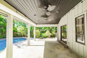 590 11th Ave, Vero Beach, FL 32962 Sold 08/12/24