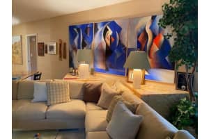 3930 Oaks Clubhouse Dr 103, Pompano Beach, FL 33069 Sold 12/23/24