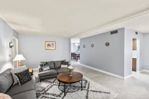 7108 NW 68th St, Tamarac, FL 33321 Sold 08/26/24