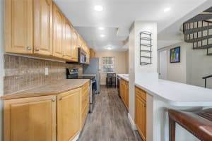 640 Tennis Club Dr 307, Fort Lauderdale, FL 33311 Sold 09/26/24