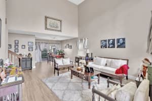 9386 NW 8th Cir, Plantation, FL 33324 Sold 08/19/24
