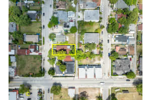221 NW 33rd St, Miami, FL 33127 Sold 06/06/25